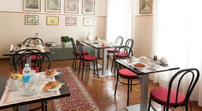 Hotel Gardenia - Image 3