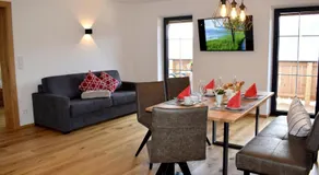 Apartamento vacacional ideal para familias con terraza | Vistas al lago - Image 3