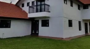 Spanish Style House - Free Parking - Image 5
