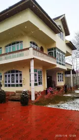 Hotel O Home Rose Petal - Image 3
