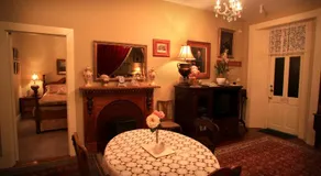 Blakes Manor Self Contained Heritage Accommodation - Image 2