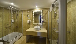 Linda Resort Hotel - Image 4