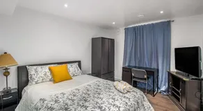 Beautiful Room 4mins from Gatineau Ottawa Airport - Image 2