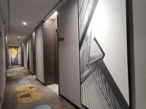 Lan Kwai Fong Hotel (Danzhou Summer Square) - Image 5