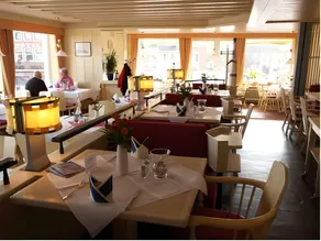Mingers Hotel - Image 2