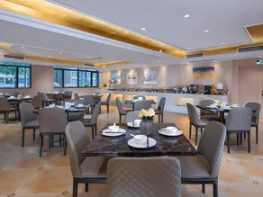 Vienna Hotel Guangdong Foshan Sanshui Forest Park - Image 2