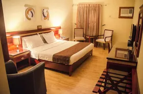 Hotel Rosebud - Image 2