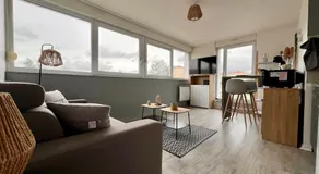 Studio 2 prsn / Proche Gare-Viotte / Garage Privé - Image 2