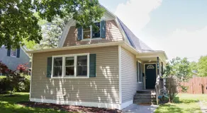 Walk to beach and downtown Lake Geneva! - Image 4