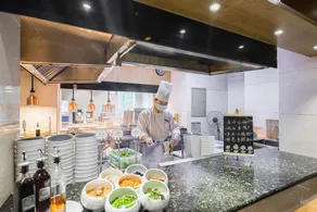 Jiaxing Fortune Holiday Hotel - Image 3