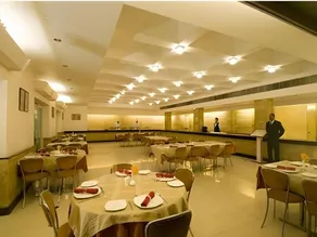 Grand Hotel Agra - Image 5