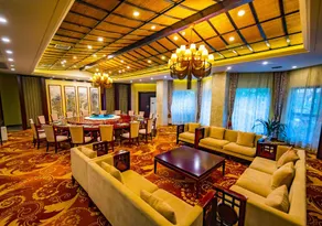 Bei Hu Hotel - Image 5