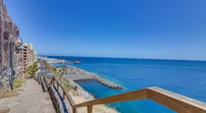 Magnific flat with panoramic sea views - Image 3