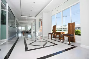 BBG Seaside Luxurious Service Apartment - Image 4
