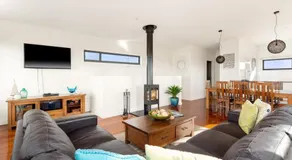 Retraite de luxe à Pristine Surf Beach - avec foyer au bois - Image 2