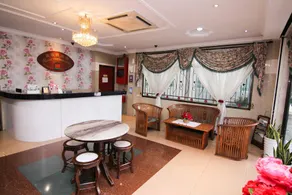 Rose Cottage Hotel Taman Nusa Bestari 2 - Image 3