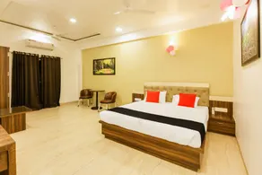 Hotel Om Inn - Talegaon Dabhade - Image 2