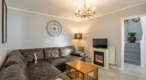 Wetherne House, Beautiful Home, Parking Garden WiFi Self Check-in - Image 2