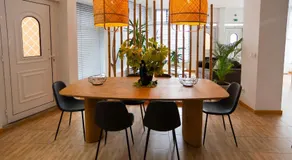 Central Guest House - Image 2