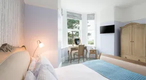 Gwesty Gadlys Hotel - Image 2