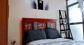 Comfy Private Ensuite Guest Room - Image 4