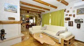 Villa con terraza, barbacoa y piscina privada | Vistas a la piscina - Image 2