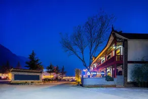 Floral Hotel·HHuayin Huashan hotel (Scenic Visitor Center Store) - Image 5