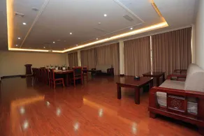 Qingdao Ridong Garden Hotel - Image 3