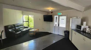 Stag Park Accommodation - Image 3