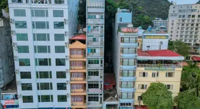 Private Balcony Hotel - Image 5