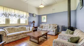 Beacon Cottage - Cosy Family Retreat - Image 4
