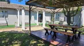 Pelican Accommodation Ottery - Image 3