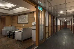 Shanghai Business Hotel - Image 3