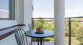 Cozy Apartment with Balcony Warszawa by Noclegi Renters - Image 5