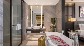 LiuZhou Imperial Dragon Bay Purejoy Hotel - Image 2