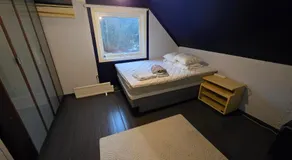 Bedroom with private living room - Image 5