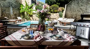 LA MAISON DE LIVIA, Gîte, chambres et table d'hôtes, entre Uzès et Nîmes - Image 4