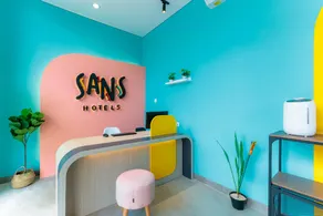 Sans Hotel Kelapa Gading Jakarta - Image 3