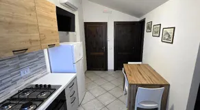 Solmar Apartments - Image 2