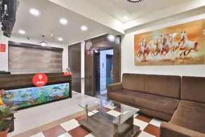 OYO 11072 Hotel Kajri Residency - Image 3