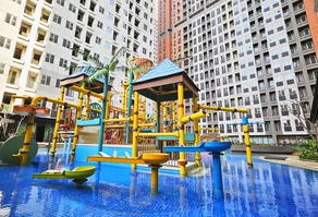 Transpark Juanda by 21 Room - Image 1