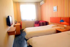 Home Inn (Xi'an Lintong Huaqingchi) - Image 3