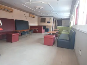 Aquatic Suites & Lounge - Image 2