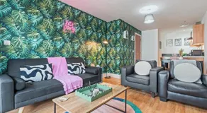 #119 City Lights and Comfort Arcadian Apartment- 5 mins to Birmingham Hippodrome - Sleeps 2- " Perfect for business traveler and couples - Free Parking" - Image 4