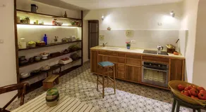The Nest - A Romantic Vacation Home in Ein Kerem - Jerusalem - Image 3