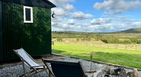 Harpers Huts - Alma - Image 2