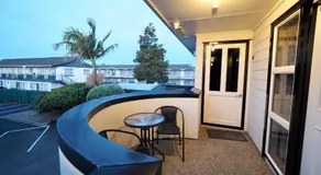 Ulster Lodge Motel - Image 4