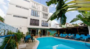 Bed Station Hostel & Pool Bar Hội An " Former Sunflower" - Image 4