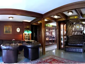 Admiral Botel - Image 4