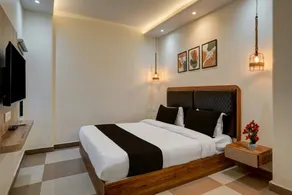 Super Hotel O Cosmopolis Bhubaneswar Formerly Luxury Stay - Image 2